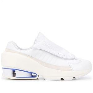 Y-3
Sukui low-top trainers